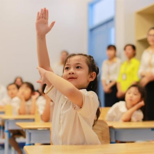 lara-cach-giup-tre-tu-tin